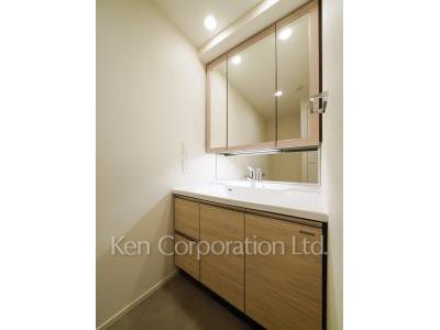 ALTERNA日本橋の写真 パウダールーム ※5階の同じ間取タイプを撮影。仕様が異なることがあります。