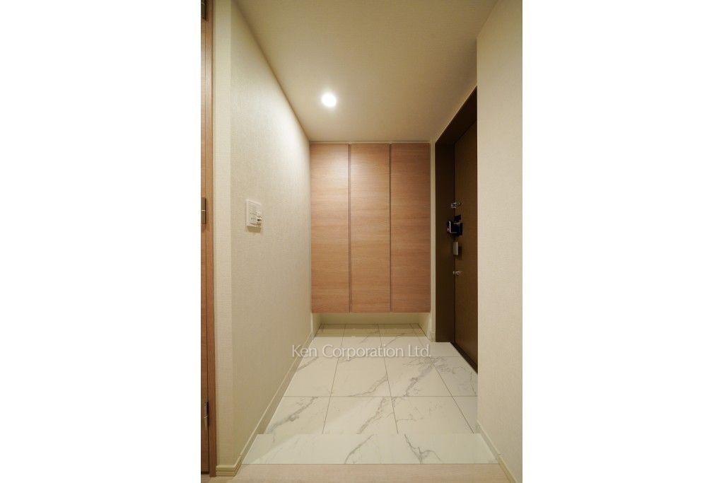 ALTERNA日本橋の写真 玄関 ※5階の同じ間取タイプを撮影。仕様が異なることがあります。