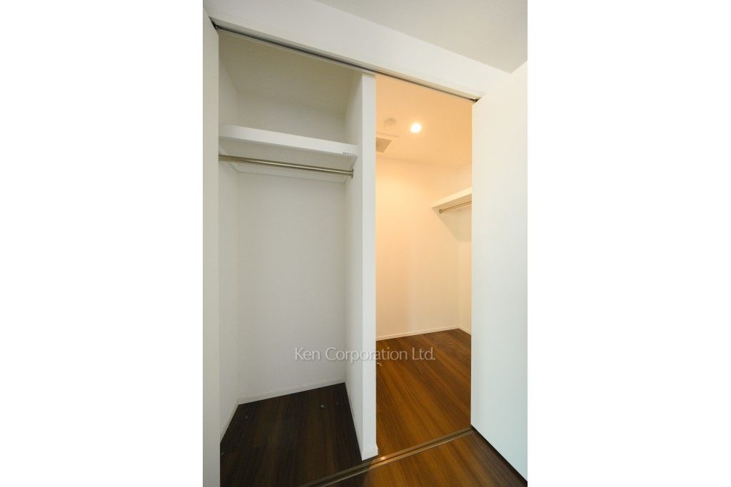 アマンE.S.K.青山の写真 ウォークインクローゼット