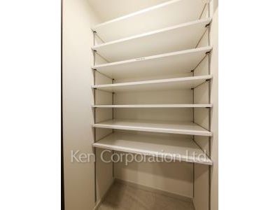 グリーンレジデンス赤坂の写真 シューズインクローゼット ※4階の同じ間取タイプを撮影。仕様が異なることがあります。