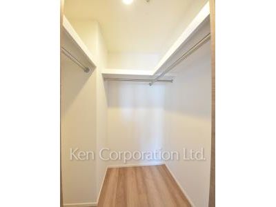 ピアース新宿三丁目の写真 ウォークインクローゼット