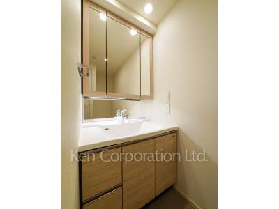 ALTERNA日本橋の写真 パウダールーム ※5階の同じ間取タイプを撮影。仕様が異なることがあります。