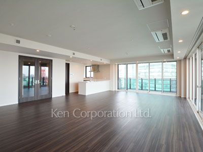 居室（LDなど） ※19階の同じ間取タイプを撮影。仕様が異なることがあります。
