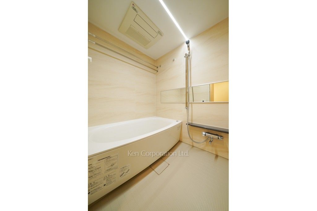 ALTERNA日本橋の写真 バスルーム ※5階の同じ間取タイプを撮影。仕様が異なることがあります。