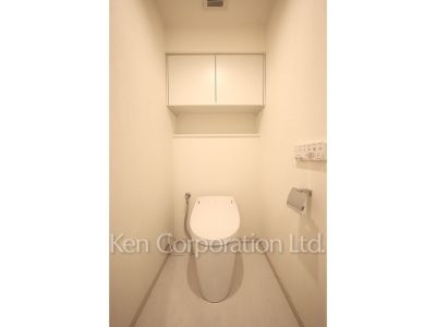 トイレ ※写真・画像は実際と異なる場合がございます。部屋写真は同一タイプのものです。（ただし、画像中にタイプ名の記載がある場合はその記載内容を優先します。）