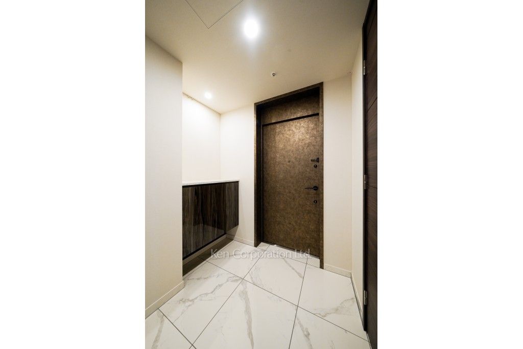 ラ・トゥール新宿ファーストの写真 玄関 ※26階の同じ間取タイプを撮影。仕様が異なることがあります。