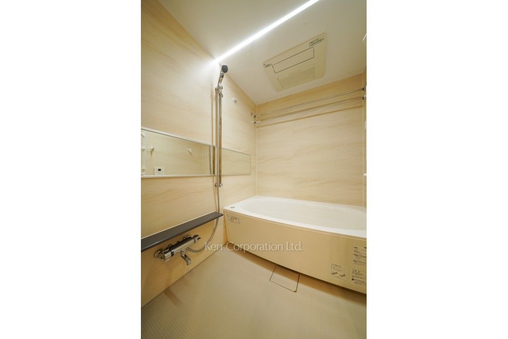 ALTERNA日本橋の写真 バスルーム ※11階の同じ間取タイプを撮影。仕様が異なることがあります。