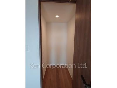 パークタワー勝どきサウスの写真 クローゼット ※13階の同じ間取タイプを撮影。仕様が異なることがあります。