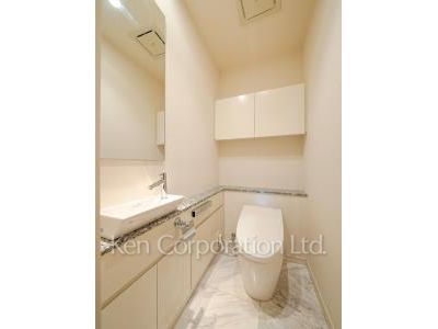 THE CENTER TOKYOの写真 トイレ