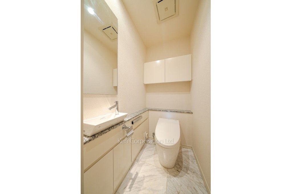 THE CENTER TOKYOの写真 トイレ