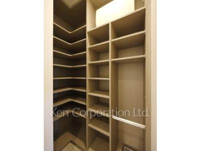 パークコート南青山3丁目の写真 シューズインクローゼット