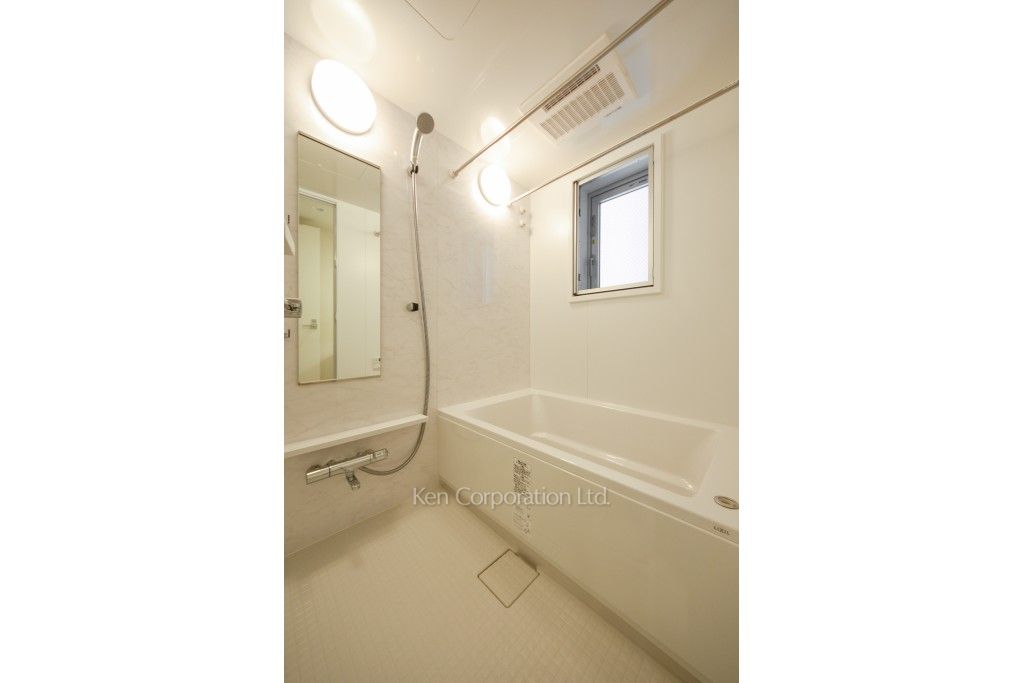 コンフォリア東新宿の写真 バスルーム ※3階の同じ間取タイプを撮影。仕様が異なることがあります。