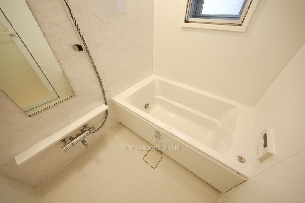 コンフォリア東新宿の写真 バスルーム ※3階の同じ間取タイプを撮影。仕様が異なることがあります。