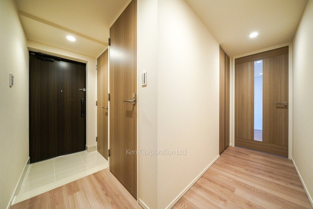 三田聖坂ガーデンレジデンスの写真 玄関 ※7階の同じ間取タイプを撮影。仕様が異なることがあります。