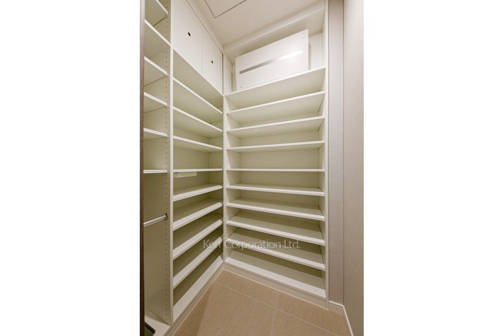 麻布台ヒルズ ガーデンプラザレジデンスの写真 シューズインクローゼット