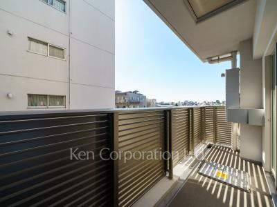 Brillia ist 渋谷本町の写真 バルコニー