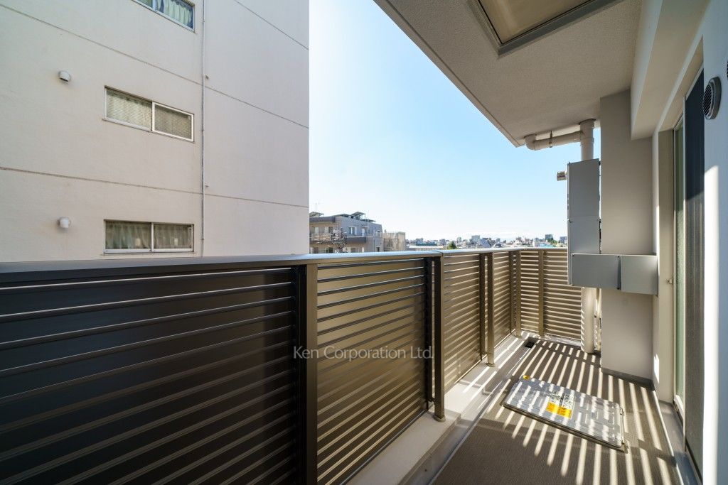 Brillia ist 渋谷本町の写真 バルコニー