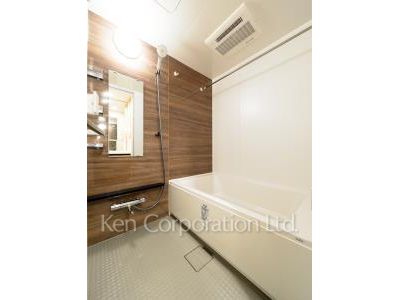 市谷台町坂フロントの写真 バスルーム ※3階の同じ間取タイプを撮影。仕様が異なることがあります。