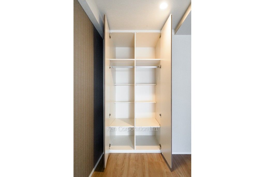 市谷台町坂フロントの写真 クローゼット ※3階の同じ間取タイプを撮影。仕様が異なることがあります。
