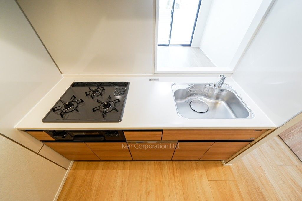 市谷台町坂フロントの写真 キッチン ※3階の同じ間取タイプを撮影。仕様が異なることがあります。