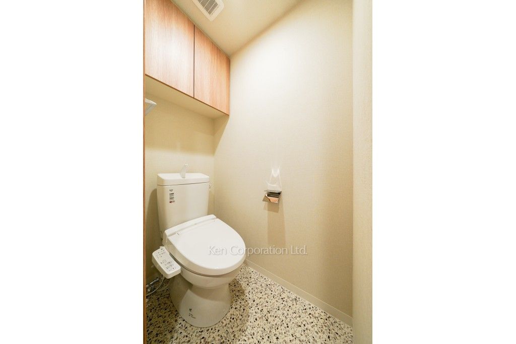 市谷台町坂フロントの写真 トイレ ※3階の同じ間取タイプを撮影。仕様が異なることがあります。