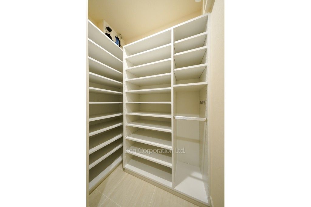 三田聖坂ガーデンレジデンスの写真 シューズインクローゼット