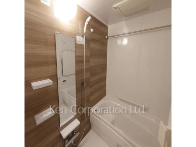 バスルーム ※写真・画像は実際と異なる場合がございます。部屋写真は同一タイプのものです。（ただし、画像中にタイプ名の記載がある場合はその記載内容を優先します。）