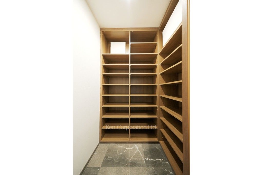 ザ・パークハウス代々木大山の写真 シューズインクローゼット