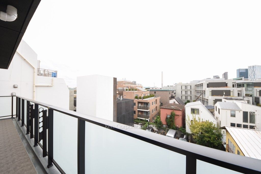 ラ・カーサ広尾の写真 バルコニー