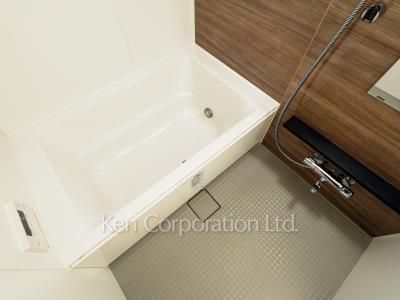 市谷台町坂フロントの写真 バスルーム ※2階の同じ間取タイプを撮影。仕様が異なることがあります。