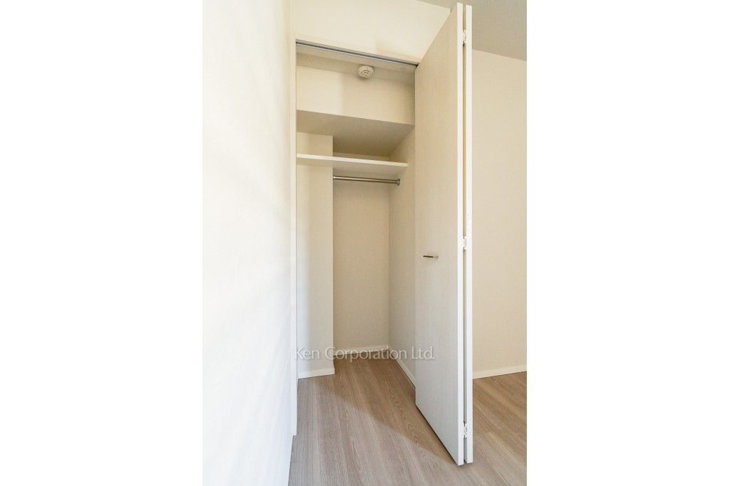 市谷台町坂フロントの写真 クローゼット ※2階の同じ間取タイプを撮影。仕様が異なることがあります。