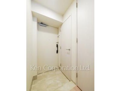 市谷台町坂フロントの写真 玄関 ※6階の同じ間取タイプを撮影。仕様が異なることがあります。