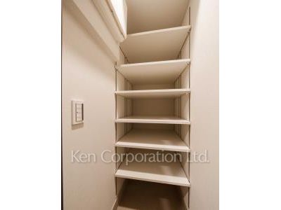 ピアース渋谷本町レジデンスの写真 シューズインクローゼット