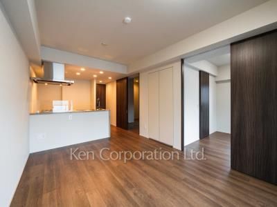 ピアース渋谷本町レジデンスの写真 居室（LDなど）