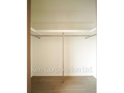 ウォークインクローゼット ※11階の同じ間取タイプを撮影。仕様が異なることがあります。