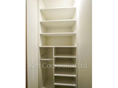 シューズインクローゼット ※11階の同じ間取タイプを撮影。仕様が異なることがあります。