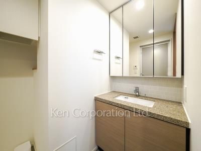 パウダールーム ※11階の同じ間取タイプを撮影。仕様が異なることがあります。