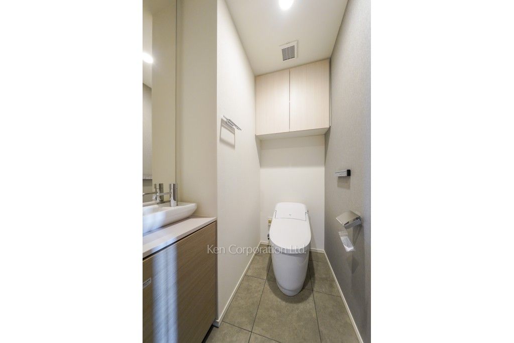 ザ・パークハビオSOHO南青山の写真 トイレ ※11階の同じ間取タイプを撮影。仕様が異なることがあります。