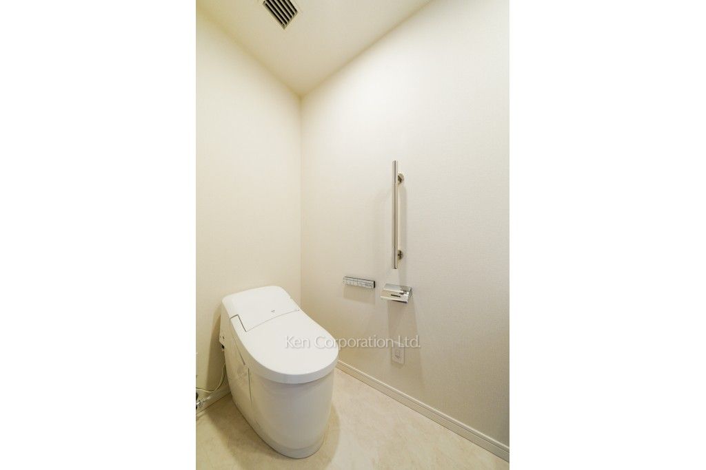 ラ・トゥール新宿ファーストの写真 トイレ ※23階の同じ間取タイプを撮影。仕様が異なることがあります。