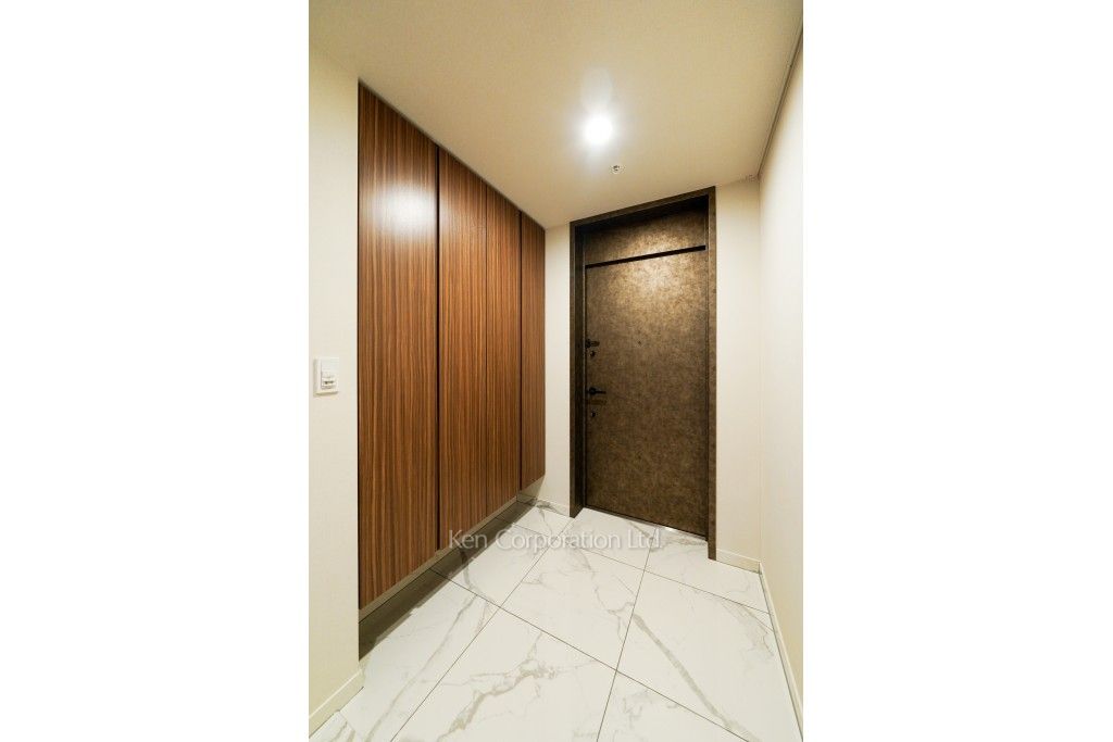 ラ・トゥール新宿ファーストの写真 玄関 ※23階の同じ間取タイプを撮影。仕様が異なることがあります。