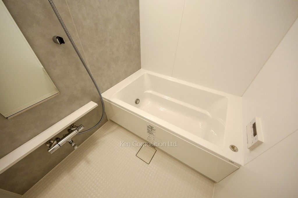 コンフォリア東新宿の写真 バスルーム ※6階の同じ間取タイプを撮影。仕様が異なることがあります。