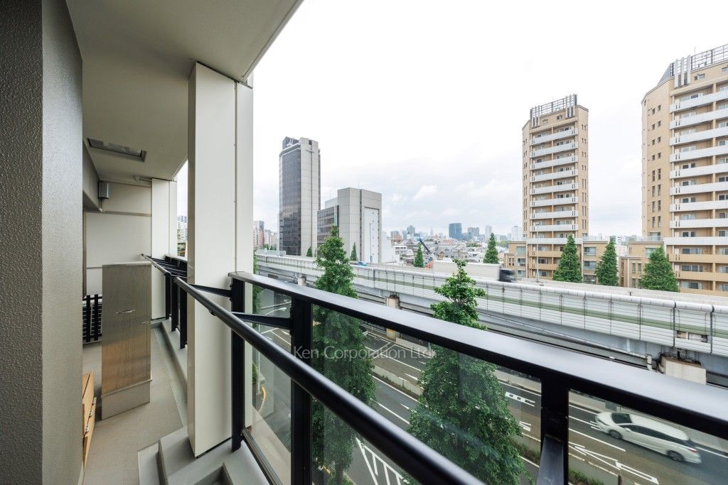 リビオレジデンス西麻布の写真 バルコニー