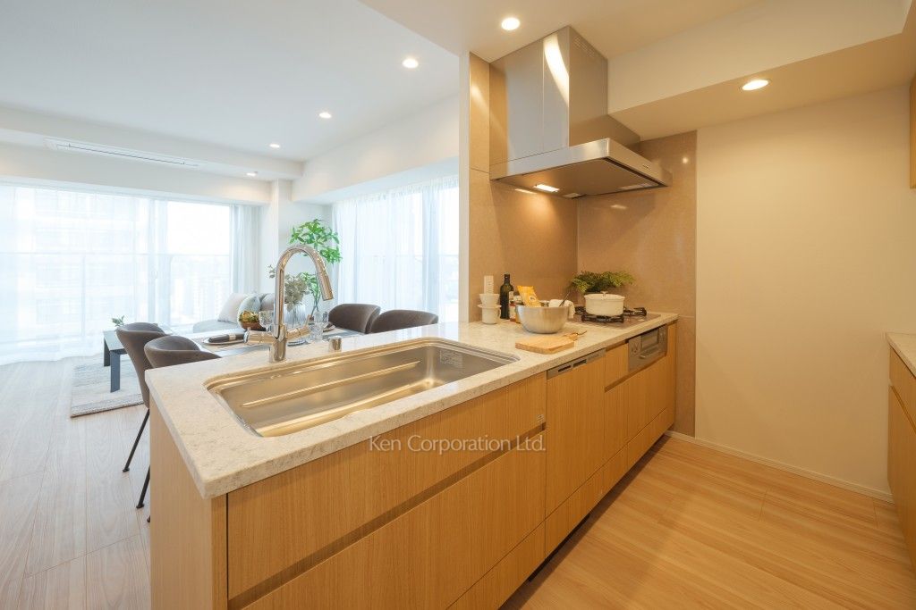 リビオレジデンス西麻布の写真 キッチン　※MODEL ROOM ※15階の同じ間取タイプを撮影。仕様が異なることがあります。