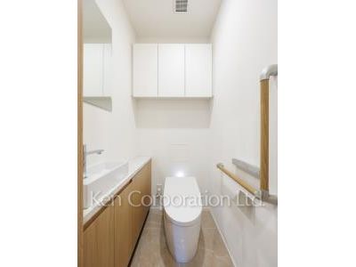 リビオレジデンス西麻布の写真 トイレ ※8階の同じ間取タイプを撮影。仕様が異なることがあります。