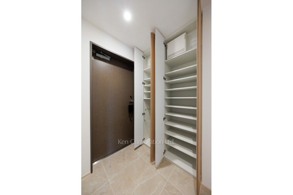 リビオレジデンス西麻布の写真 シューズクローゼット ※20階の同じ間取タイプを撮影。仕様が異なることがあります。