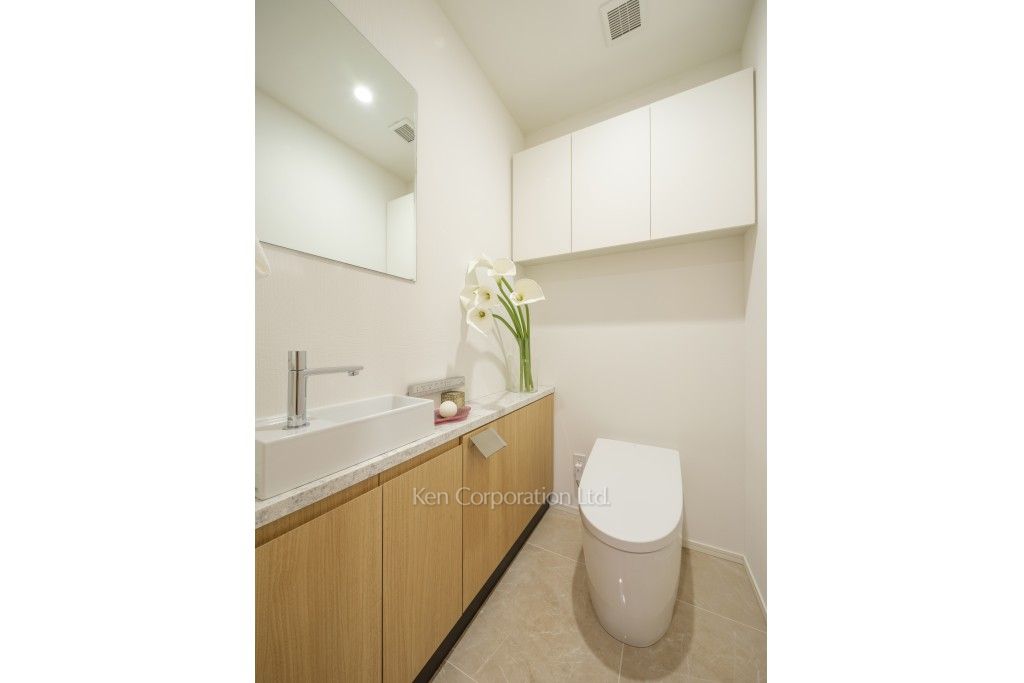 トイレ　※MODEL ROOM ※20階の同じ間取タイプを撮影。仕様が異なることがあります。