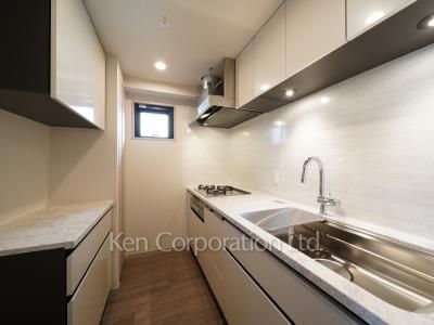 LEGASIS Daikanyamaの写真 キッチン