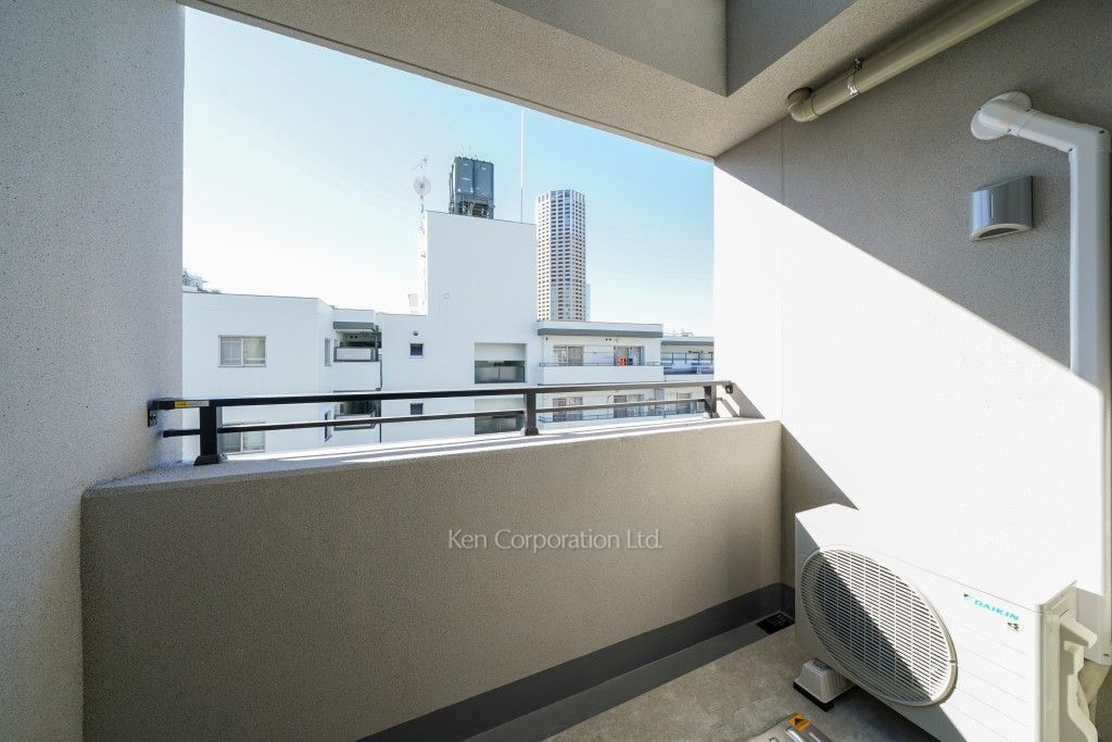 LEGASIS Daikanyamaの写真 バルコニー