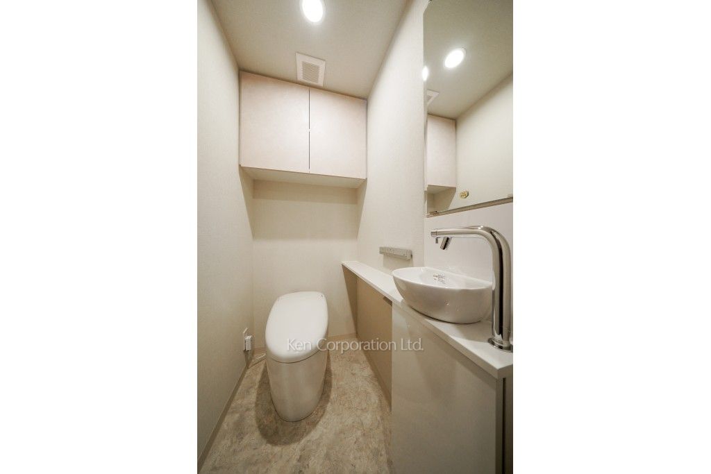 LEGASIS Daikanyamaの写真 トイレ