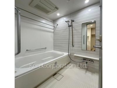 バスルーム ※写真・画像は実際と異なる場合がございます。部屋写真は同一タイプのものです。（ただし、画像中にタイプ名の記載がある場合はその記載内容を優先します。）